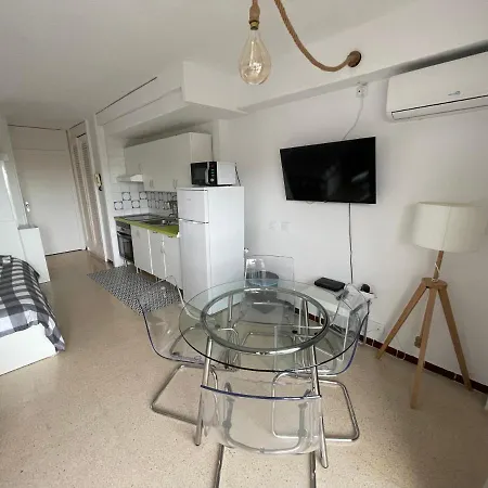 Cosy With Pool Appartement
